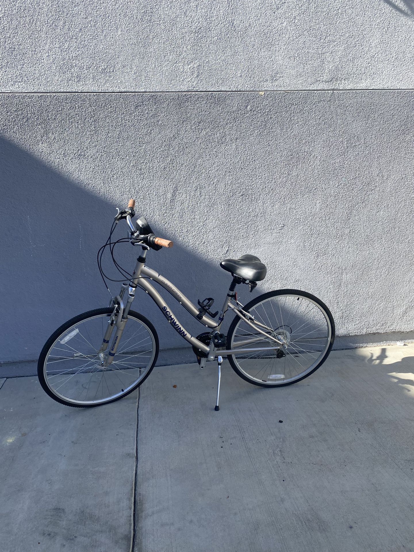 Schwinn clear Creek Womens Bike