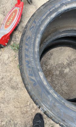 Hankook Tires 305/40/R22