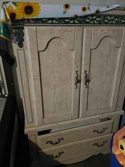 Dresser