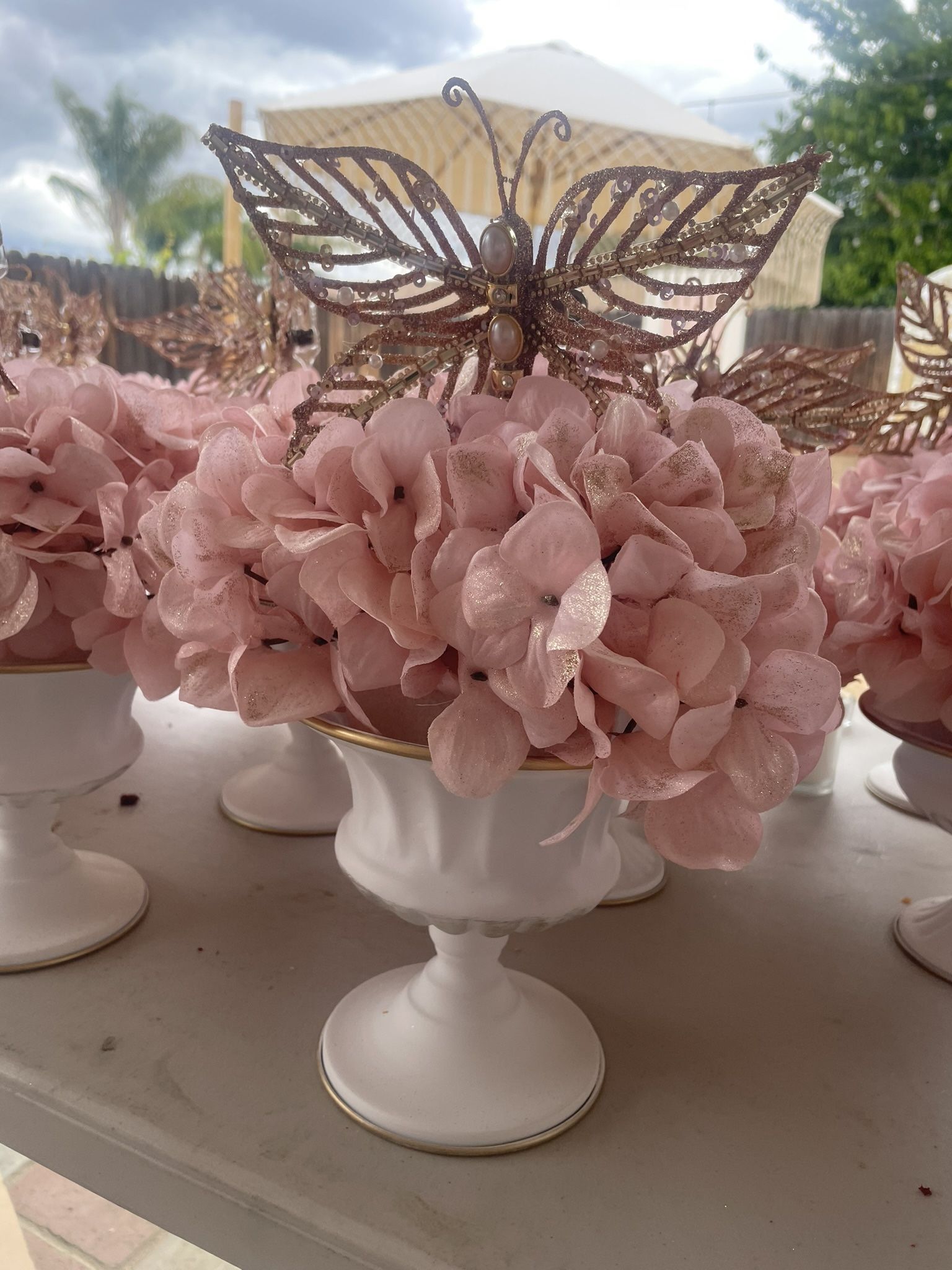 $25 Each Artificial Flowers With Vase Party Decoration centerpiece