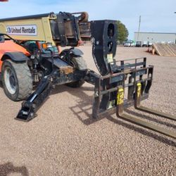 JLG 1255 Reach Forklift 