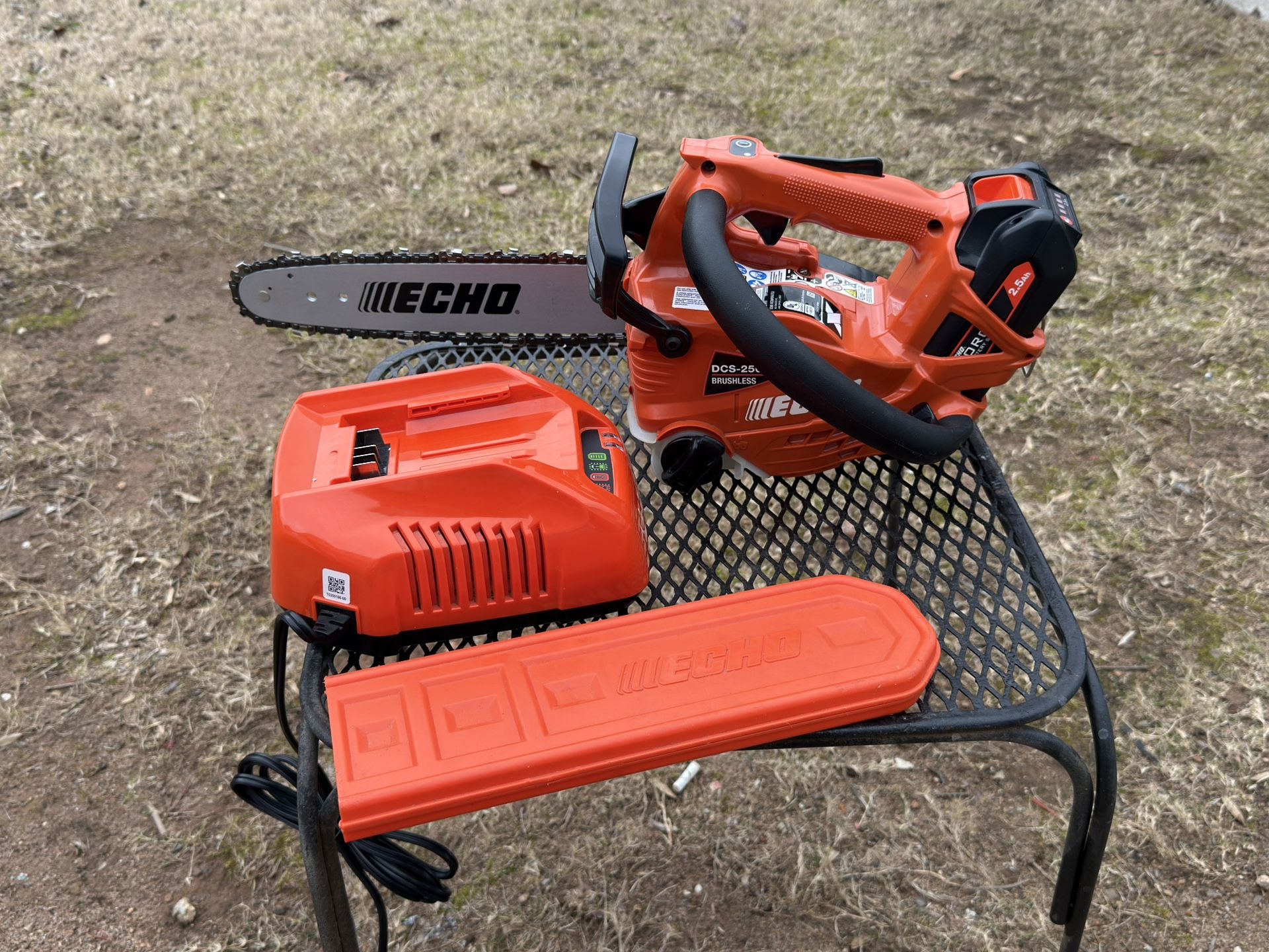 Echo 56V 12 in. X Series Cordless Battery Top Handle Arborist Professional Grad~ Chainsaw