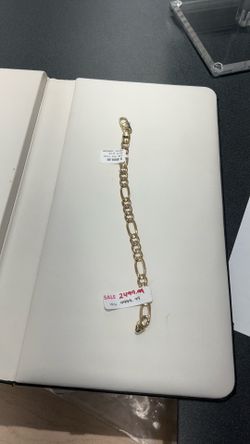 Figaro 14k gold bracelet