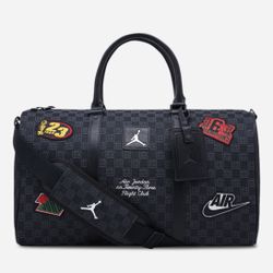 NIKE AIR JORDAN MONOGRAM DUFFEL BAG (25L) ONE SIZE MM9157-023