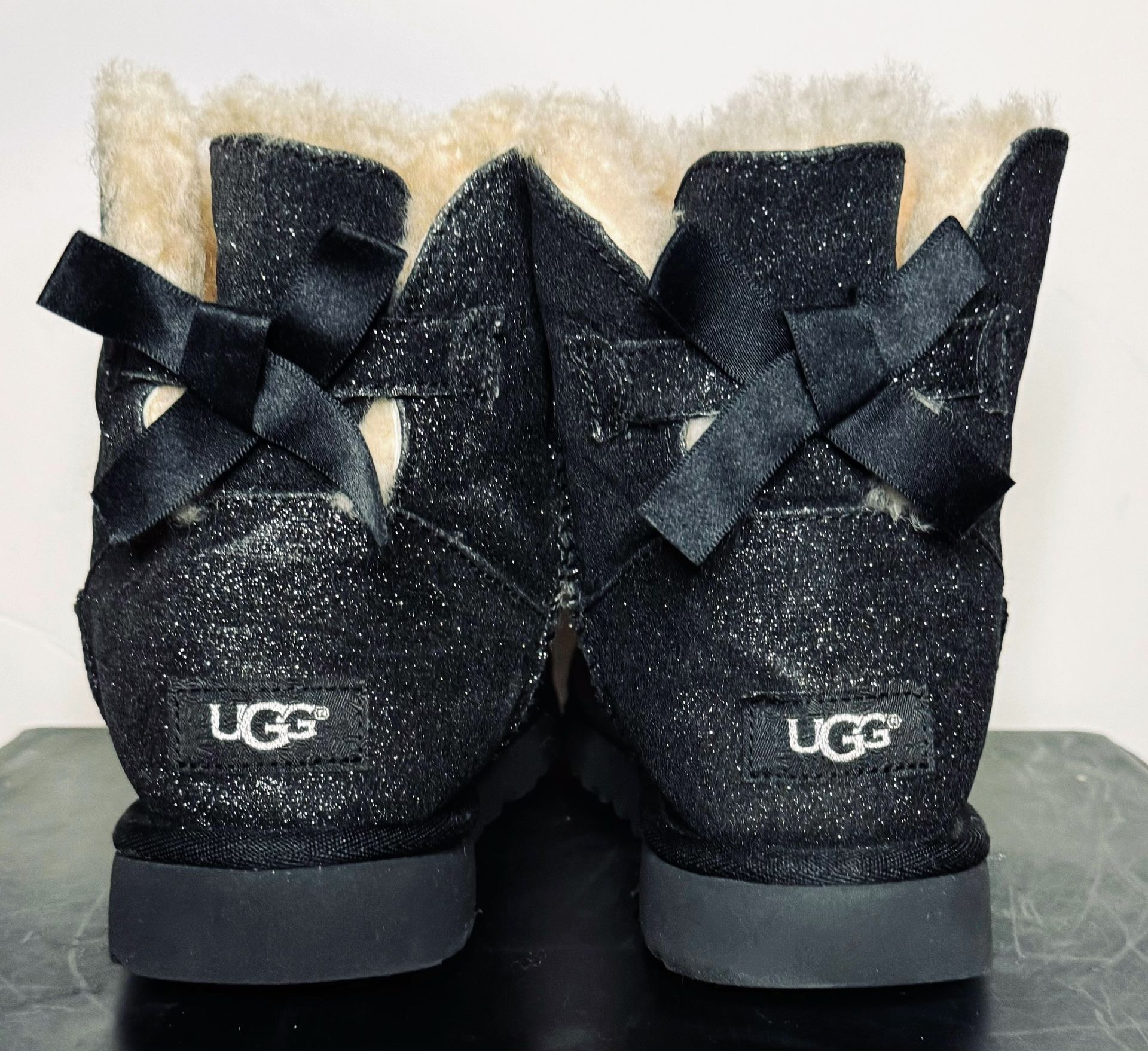 Ugg Womens Mini Bailey Bow Boots Sparkle Size 8 Sheepskin 100053 Glitter EUC