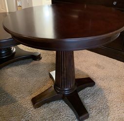 LANE END TABLE