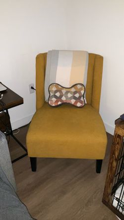 Access chair, no rips or stains