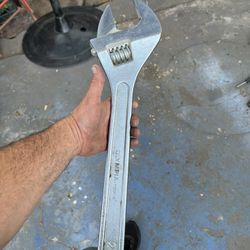 Olimpia Tools 24” Adjustable Wrench 