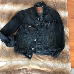 Levis Strauss Size: S 