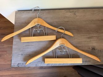 High Quality Wooden Hangers - Read FULL Description Below!