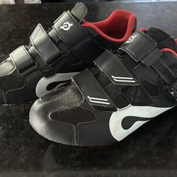 Peloton Shoes Size 43