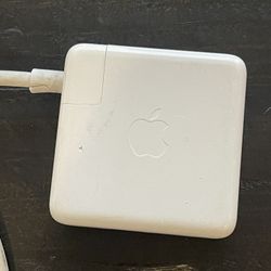 Apple A1719 87W USB-C Power Adapter Charger.