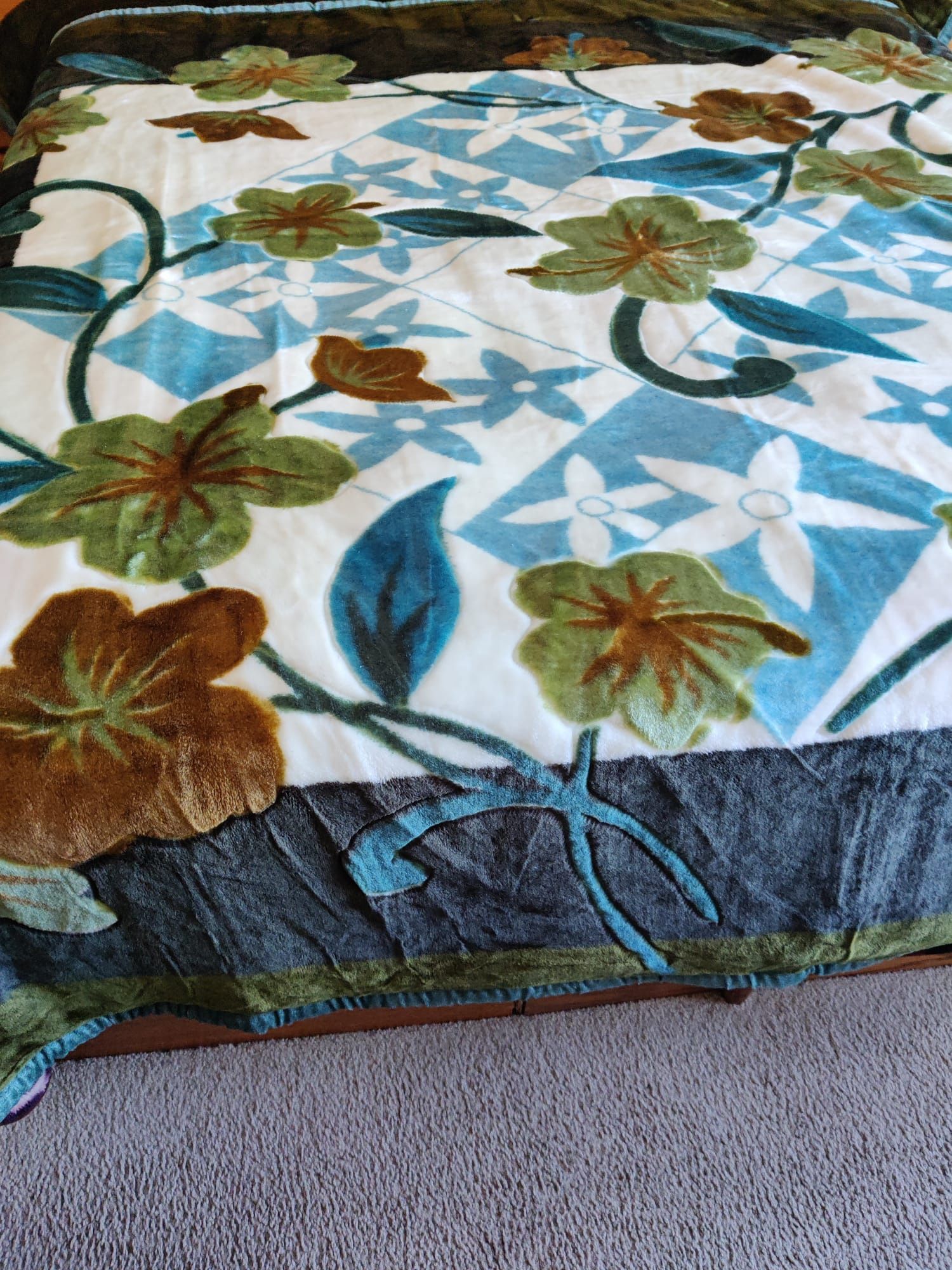 Reversible Blanket