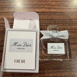 New Miss Dior Parfum 5ml