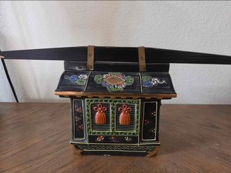 Japanese Lacquered Decorative Box with Roof