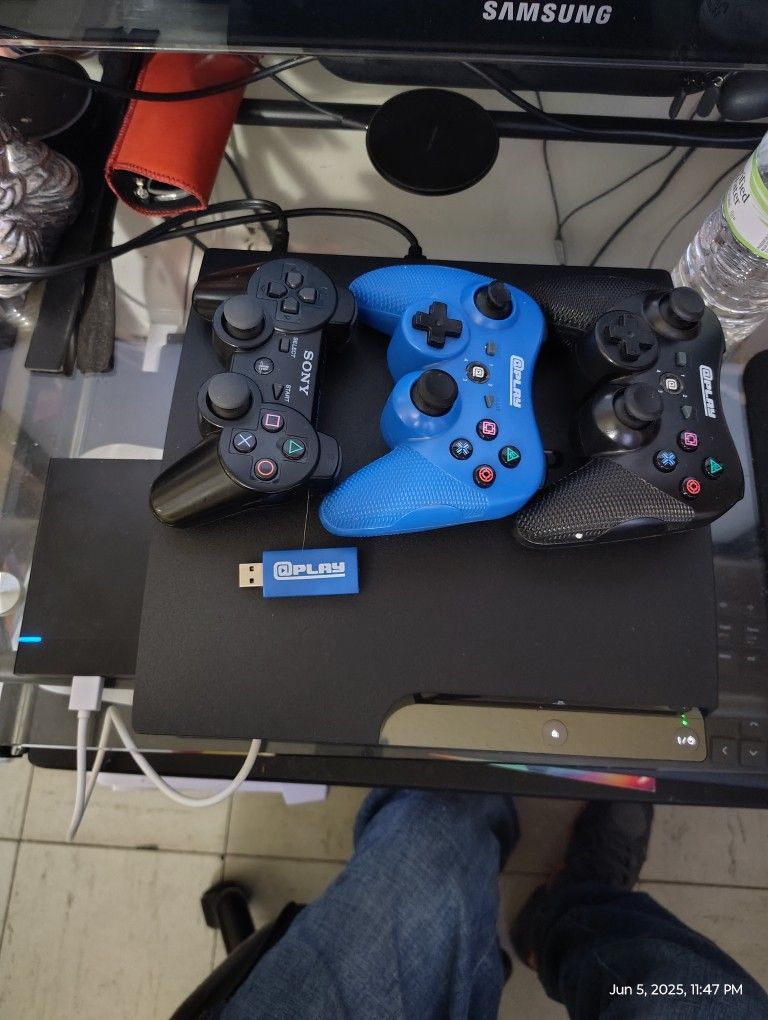 PS3 With 3 Controllers And More *Read Description*