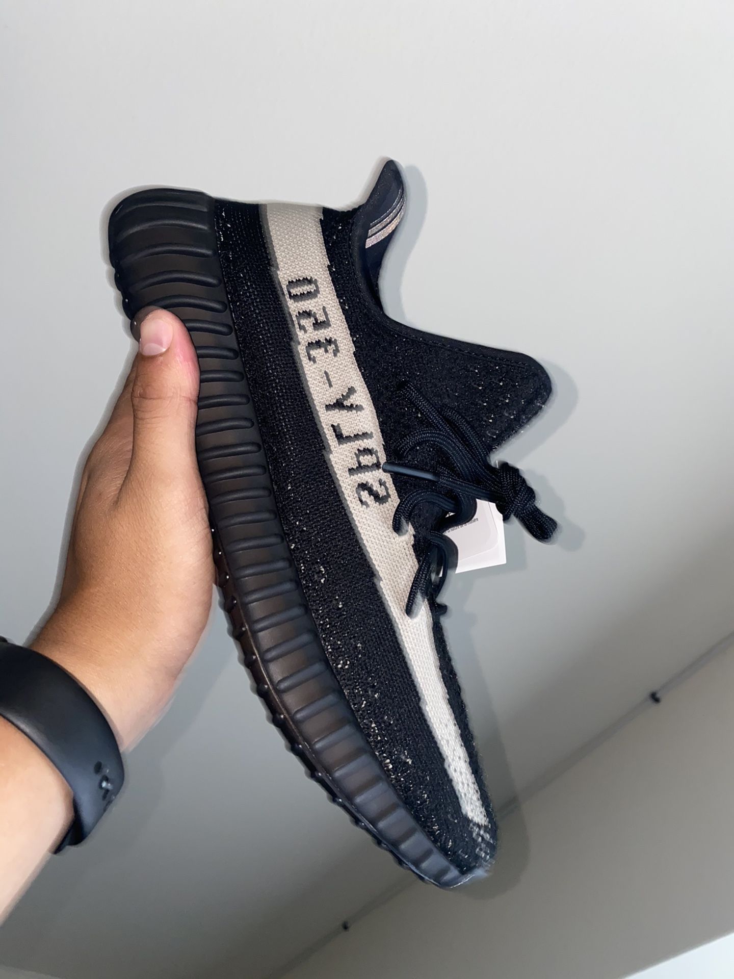 Adidas Yeezy boost 350 v2 Oreo