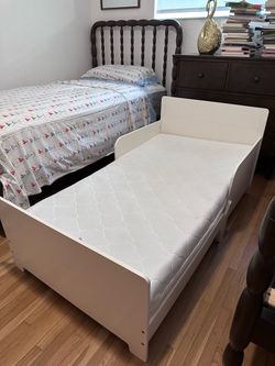 White Toddler Bed with Mattress