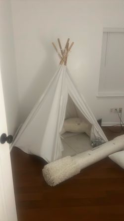 Huge Teepee Good Condition 