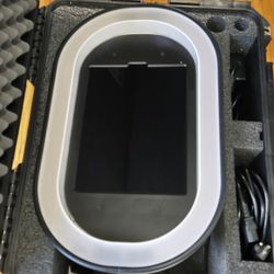 PBSCO SALSA IPAD PRO LED PHOTO BOOTH W/CASE