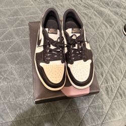 Air Jordan 1 Mocha Low 