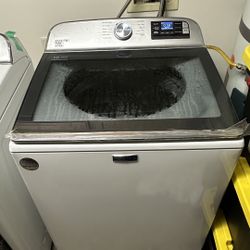 Maytag Washer & Dryer set 