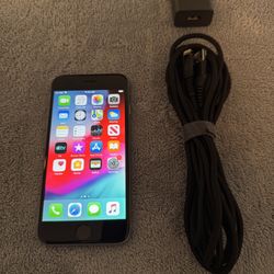 iPhone 6 - Unlocked - Space Gray - 16GB - 100% Battery Health