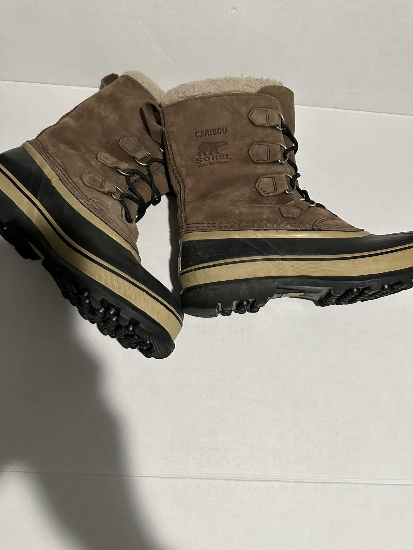 Sorel Waterproof Mens Boots Size 9 Retail $160 Worn 2 times