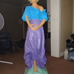 Angel Statue 