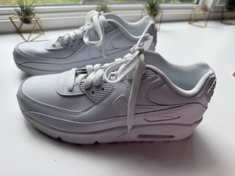 Nike Air Max White Leather W8 or Y6.5