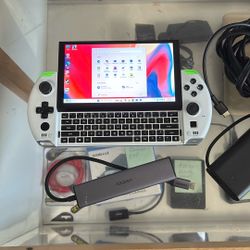 GAMING HANDHELD GDP 4 32GB RAM/1TB 8GB DEDICATED AMD GPU WINDOWS 11 PRO + EXTRAS