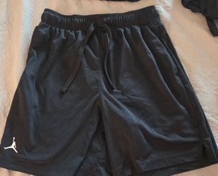 Mens athletic shorts