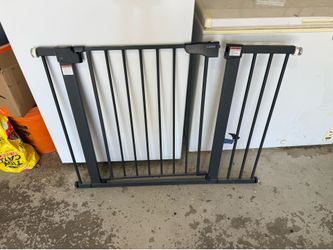 Pet / baby safety gate