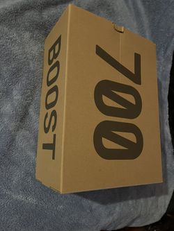 Yeezy 700 MNVN (size 10 1/2)
