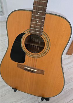 Left handed Fender Guitar
