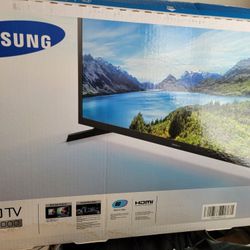 SAMSUNG SERIES 4 LED TELEVISION 