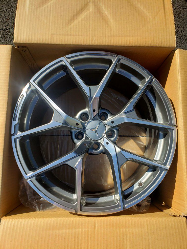 19" Staggered Mercedes Style Wheels New In Boxes 5 Lug 5x112

