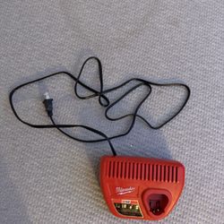 Milwaukee M12 Charger 