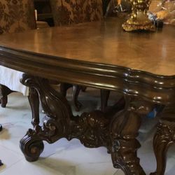 Solid Wood Dining Table XL: Royal Collection (used)