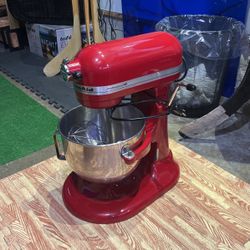 Kitchen Aid Mixer Hardly Used Beautiful Fire Engine Red 