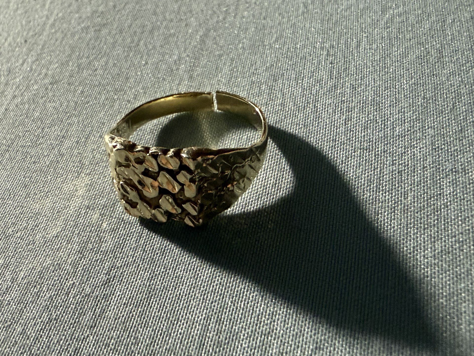10k gold nugget ring