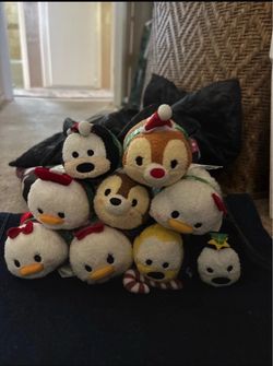 Disney Tsum Tsum Christmas Plush Set