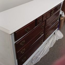Broyhill , Solid Wood Dresser