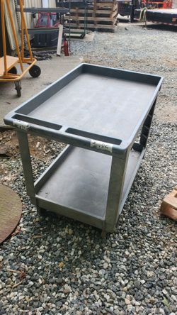 Rubbermaid Service Cart 4520 2 Shelf