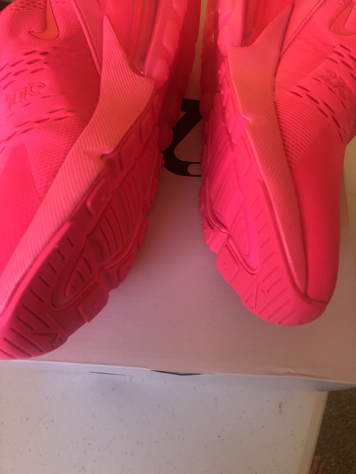 Nike Air Size 9.5 Bright Pink