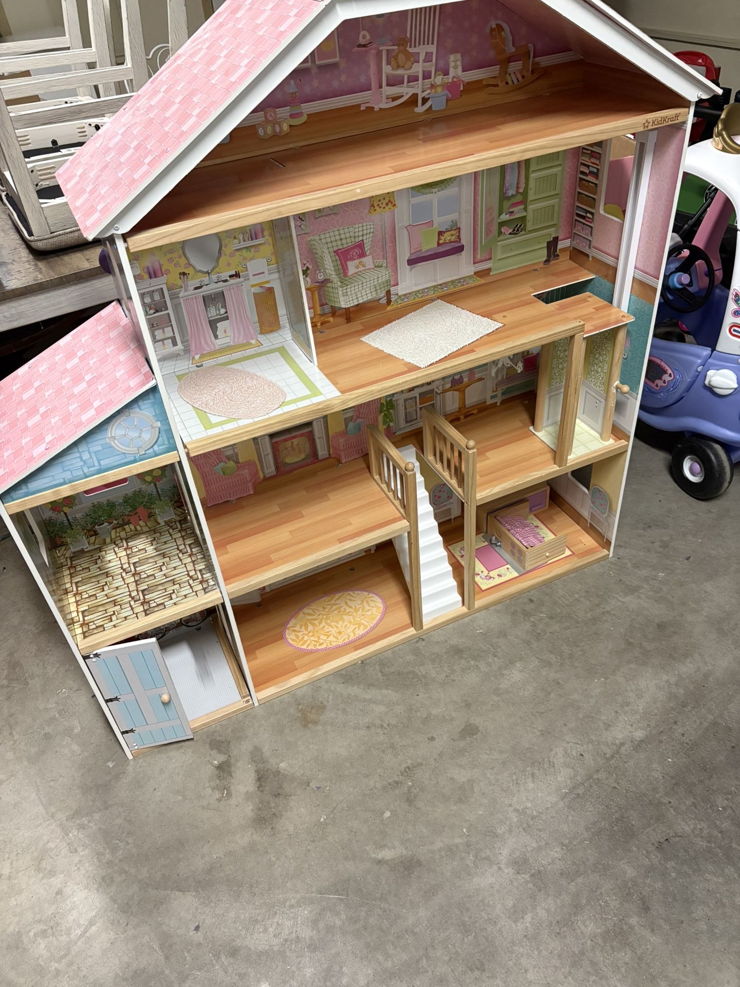 Doll House 6ft Wide 5ft Tall