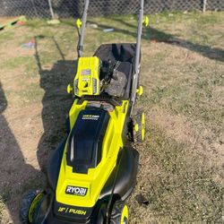 RYOBI
ONE+ HP 18V Brushless 16 in. Cordless Battery Walk Behind Push Lawn Mower with (1)4.0 Ah Batteries