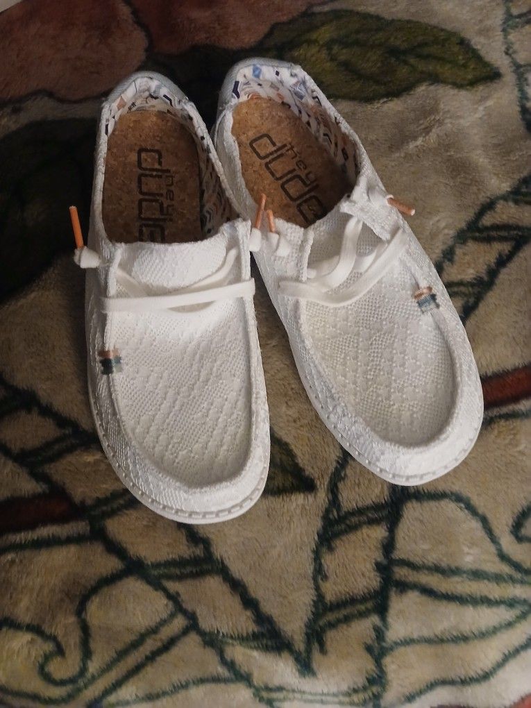 New Hey Dudes Size US 8