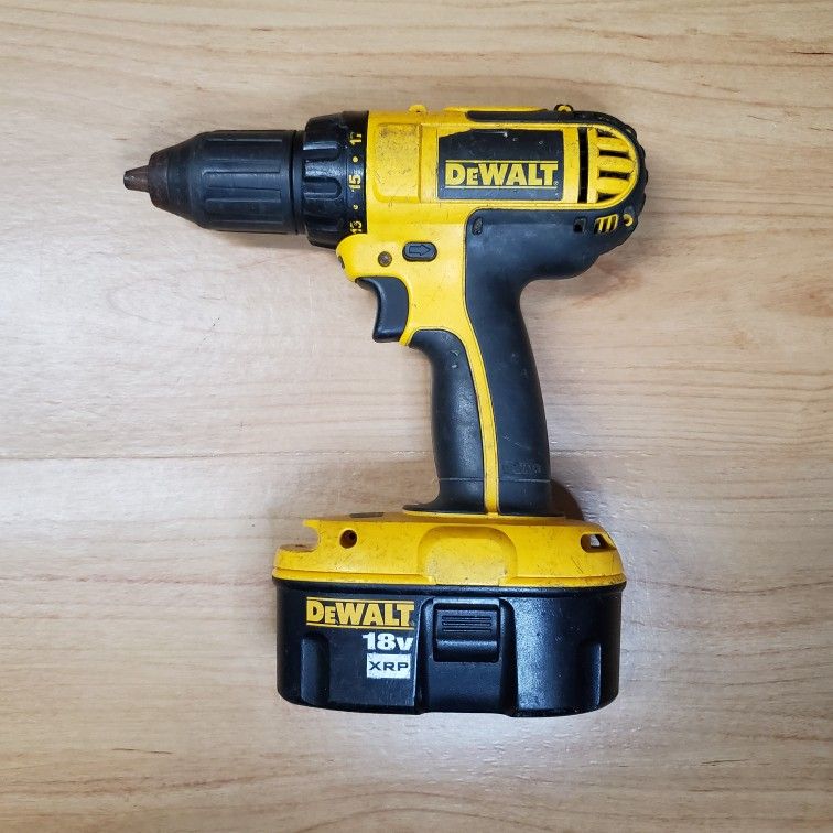 18 volt dewalt battery