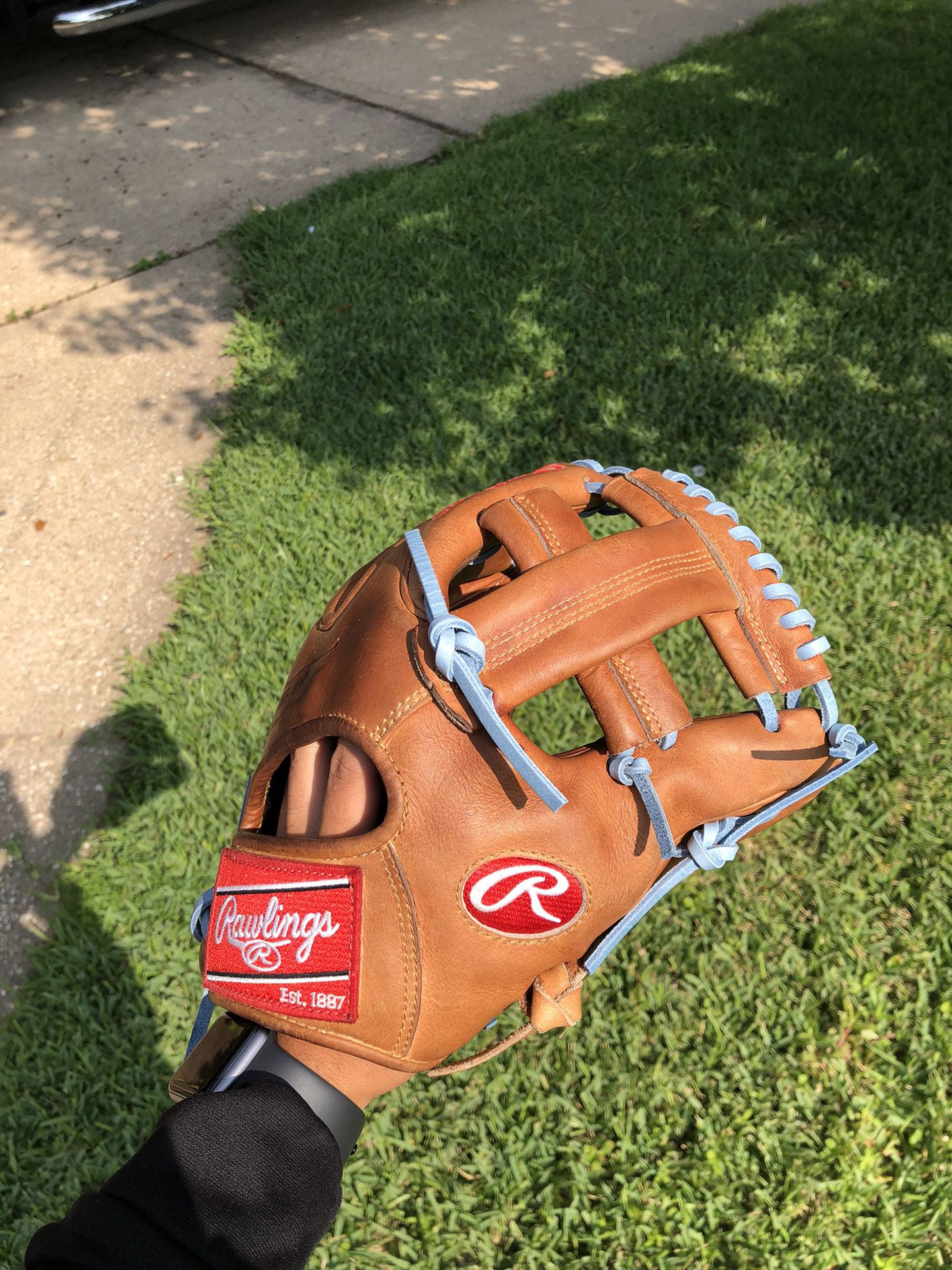 Baseball/Softball Glove Relacing 